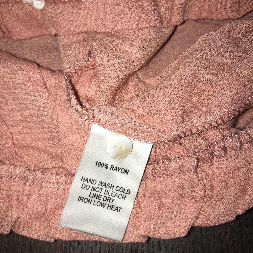 Lulu’s Blush pink crop top - Picture 7 of 7
